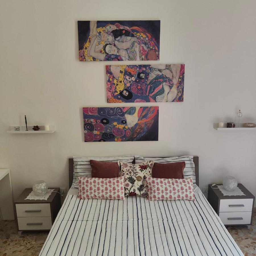 Ksuns Bed and Breakfast Catánia Buitenkant foto